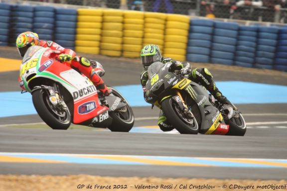 Bagarre Rossi/Crutchlow moto GP France 2012